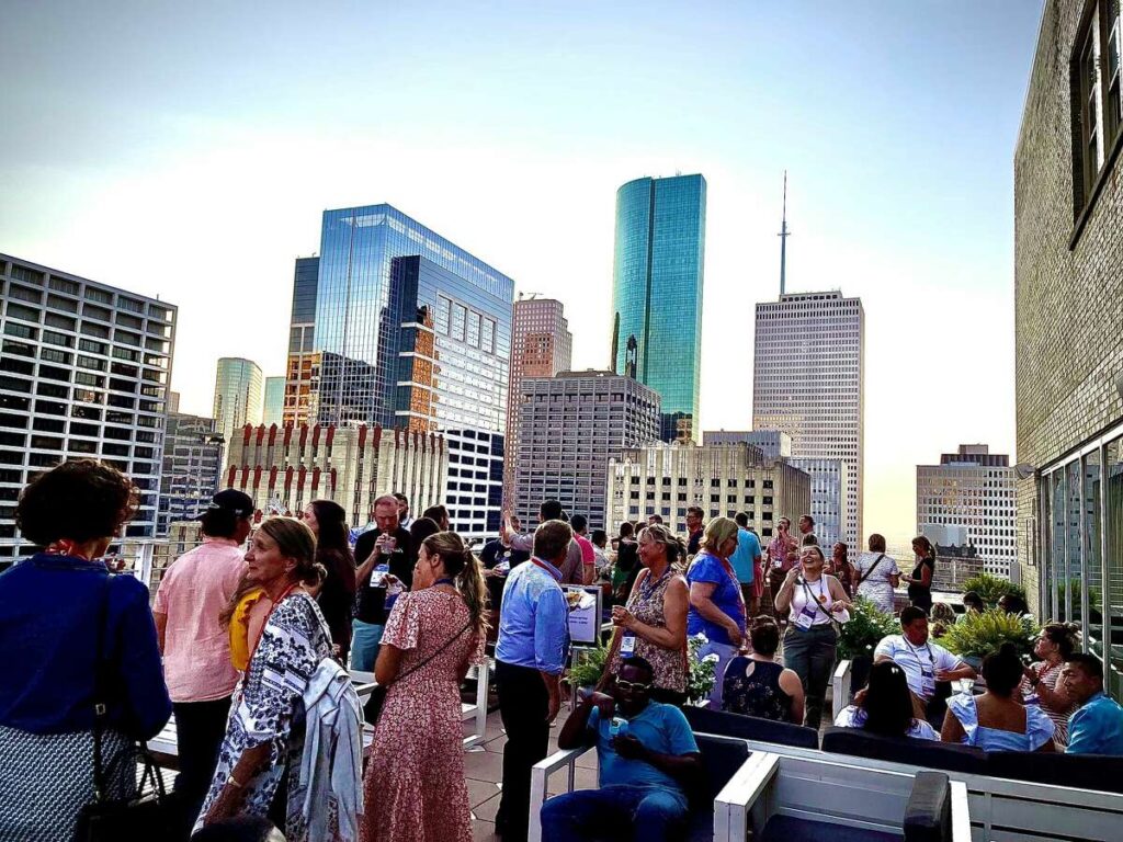 Discover the Top Bars in Houston City