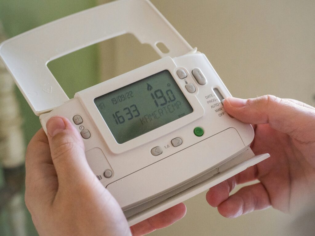 Thermostat-Repair Or Reprogram